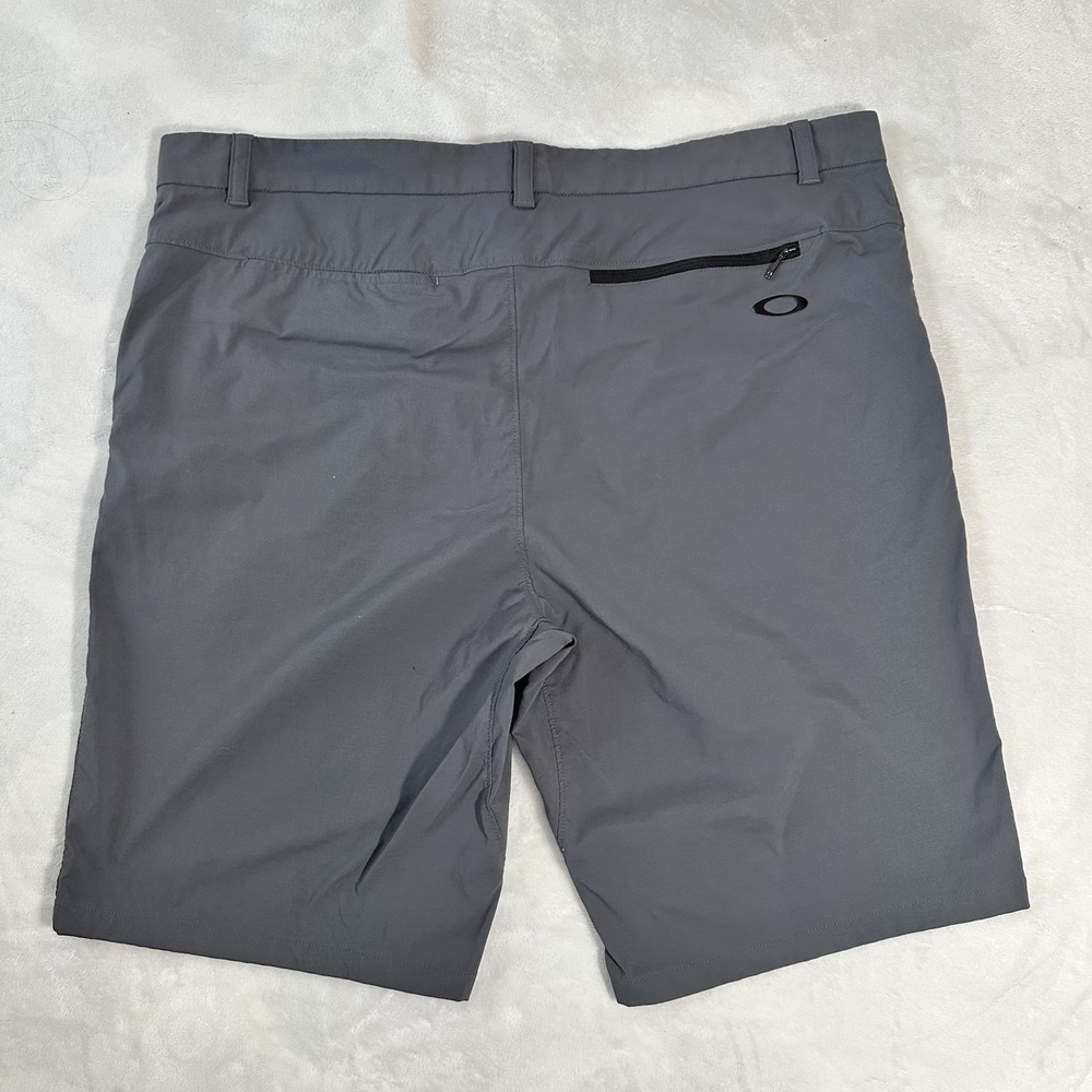 Oakley Shorts Gray 10" Regular Fit Men's Size 38